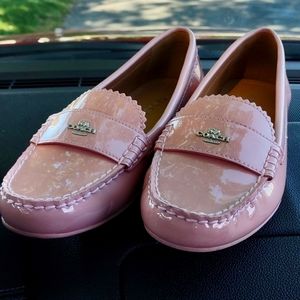 Luxury New w/o tag COACH Pink loafers